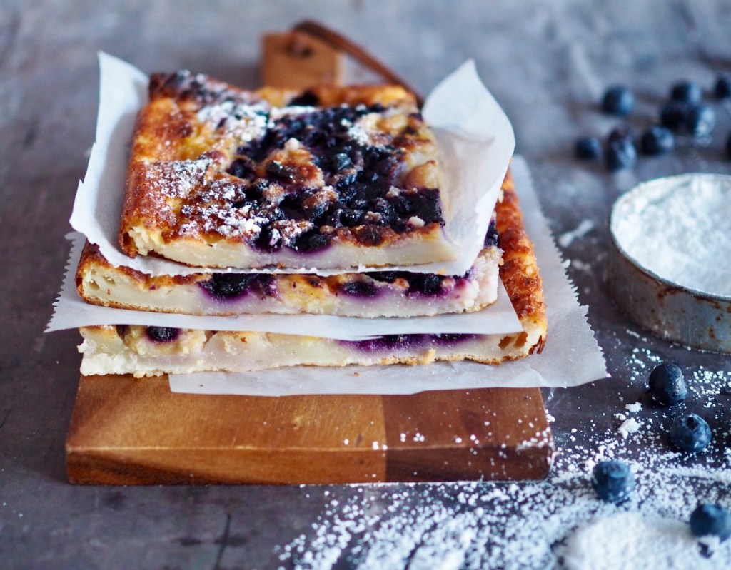 Mustikka-banaanipannari airfryerissa