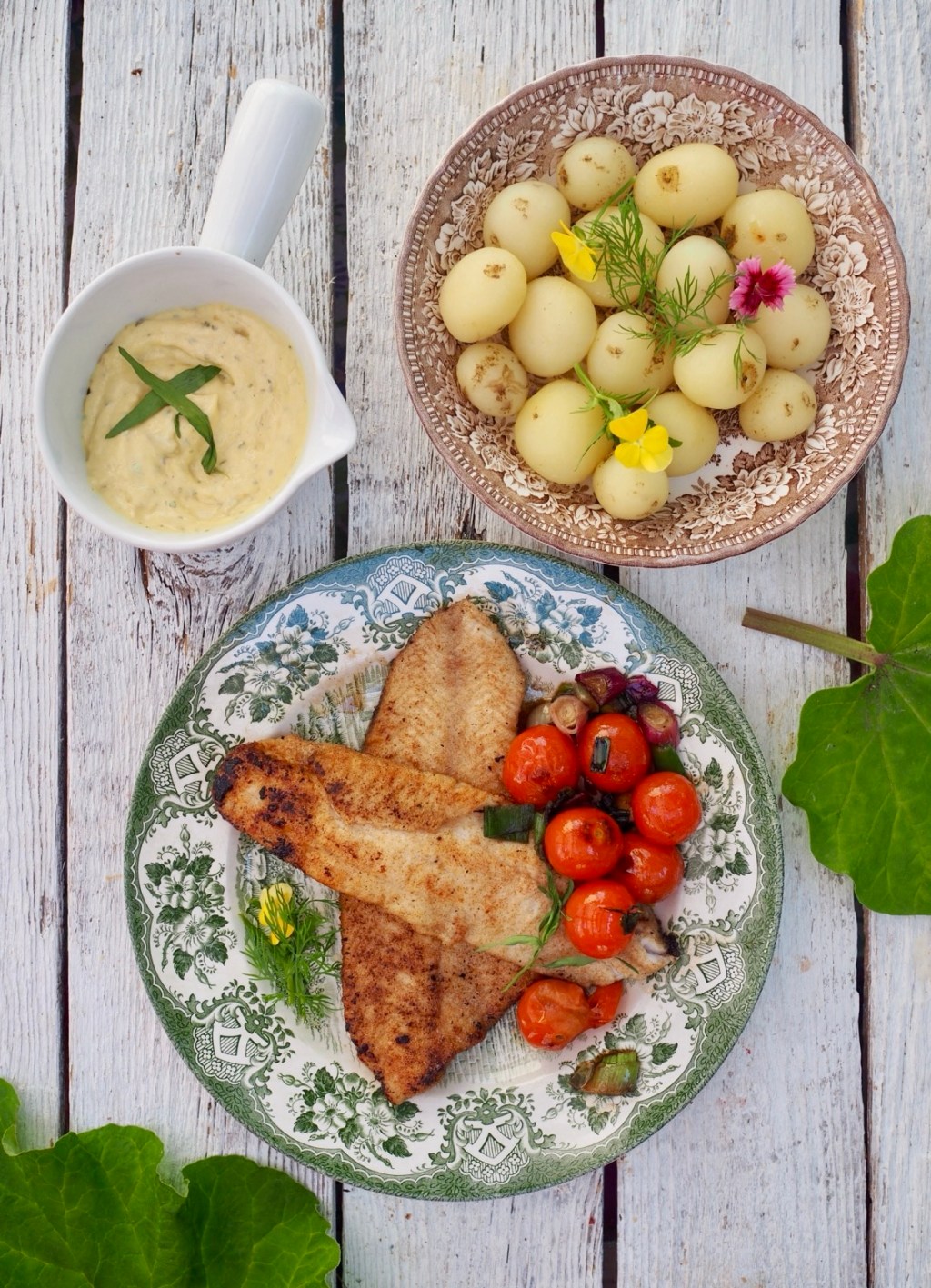 Kuhaa ja raparperihollandaisea