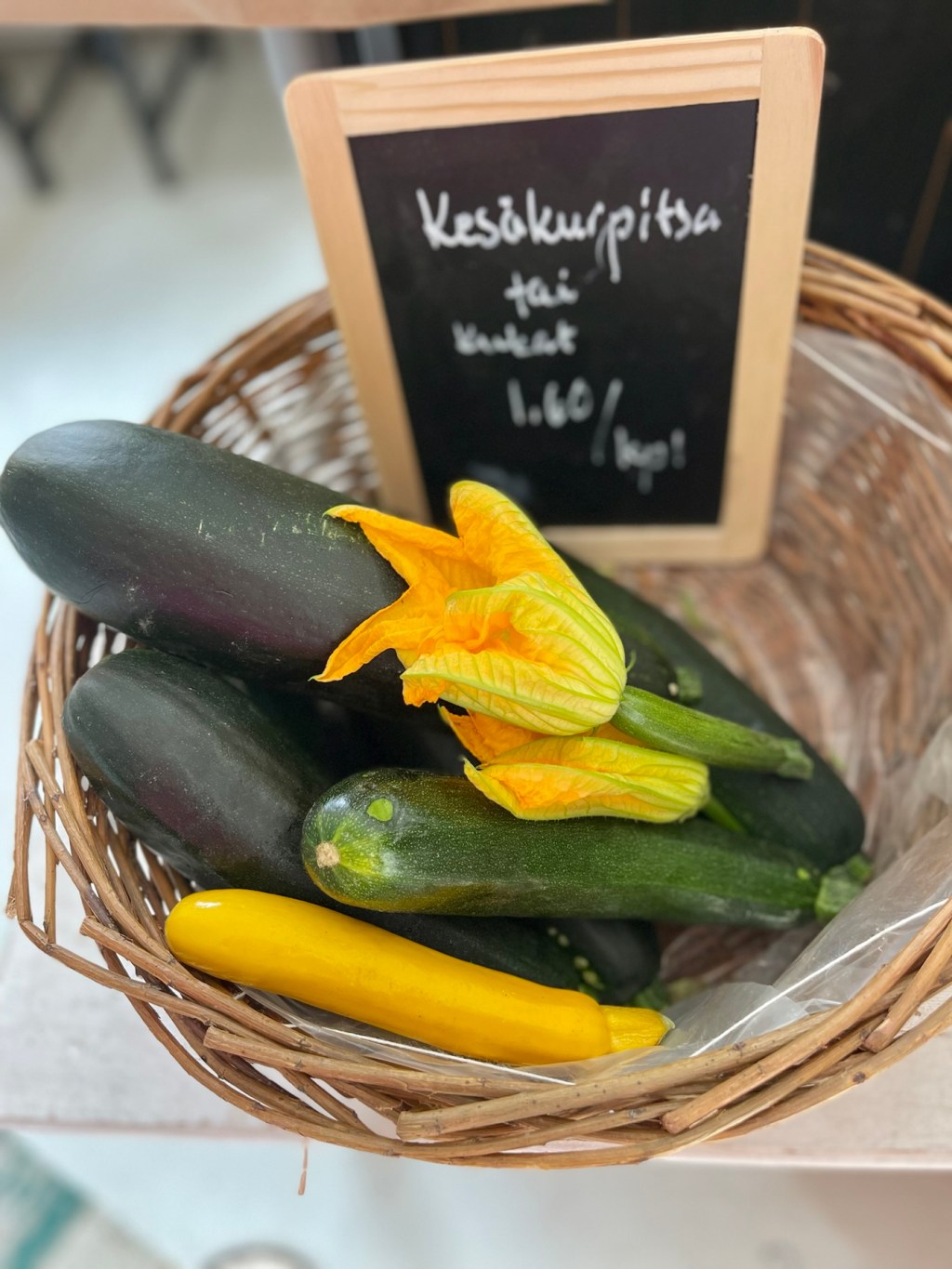 Sesongissa: Kesäkurpitsa